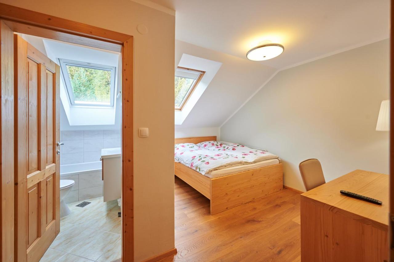 Guest House Hisa Sonca Luče Eksteriør billede