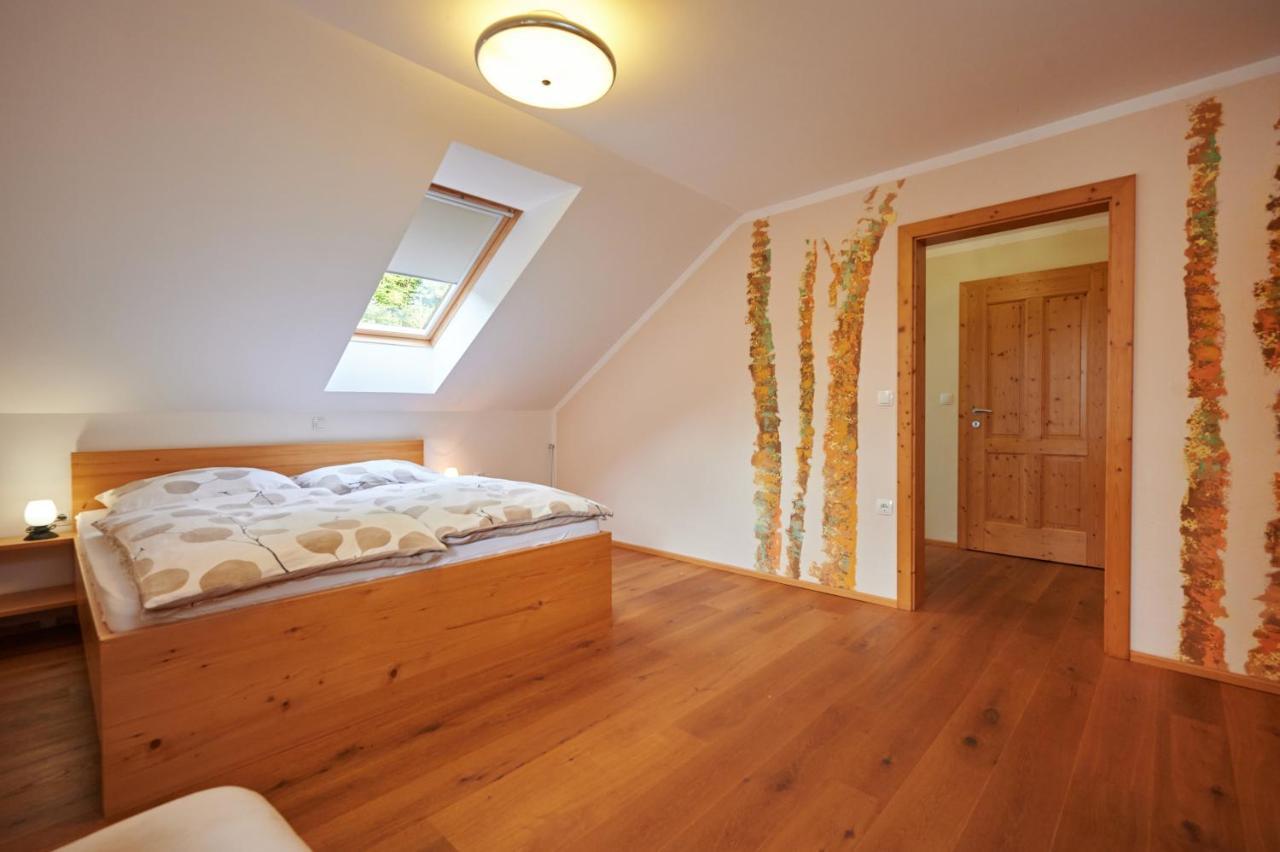 Guest House Hisa Sonca Luče Eksteriør billede
